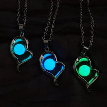 Load image into Gallery viewer, Heart Necklace - Glow in the Dark!
